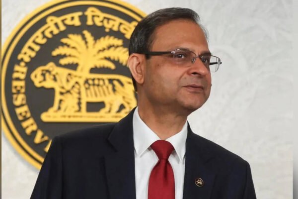 Rupee Surge: Rupee surges 66 paise on RBI governor's remark, sensex up 776 points