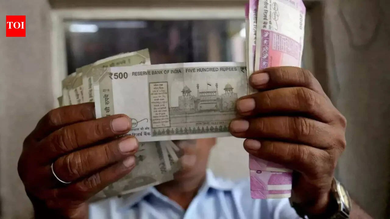 Banks collected Rs 7,100 crore as ‘minimum balance’ penalty in 2025-26