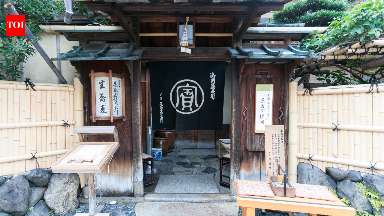 7 of the world's oldest restaurants that have been serving food for over 500 years