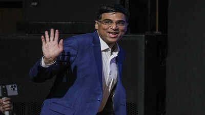 Chess legend Viswanathan Anand makes U-turn, rejoins FIDE election race | Chess News