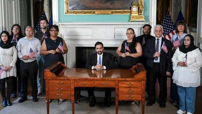 Did Zohran Mamdani sit on the wrong side of George Washington's desk? Billionaire Bill Ackman says it's evident the NYC mayor has never held any job