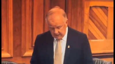 'Here's a more natural, flowing version...': Canada politician accidentally reads AI reply in his speech, remains oblivious and continues
