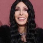 Cher bears USD 1 million of her legal fees despite win in royalty lawsuit against Sonny Bono's wife, Mary Bono |