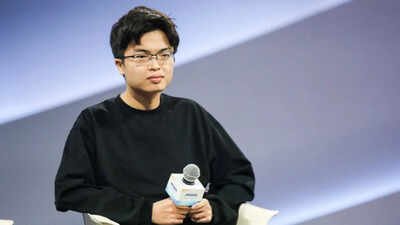 Chinese CEO Yang Zhilin achieves huge AI milestone, Indian-origin entrepreneur says US was stupid enough to let him go
