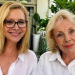 Friends star Lisa Kudrow recalls eerie moments after her mother Nedra Stern's death, says she believes her late mom 'texted' her from beyond: 'It happened three times' |