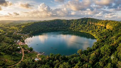 How a giant meteor strike created Ghana's Lake Bosumtwi and its rich gold deposits | World News