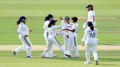 Mandhana, Harmanpreet and Deepti star as India post 285, reduce England to 21/1 on day 1 at Lord's | Cricket News