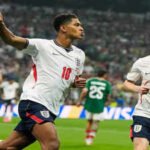 Jude Bellingham scores twice in 98 seconds as 10-man England beat Mexico to reach World Cup quarter-finals | Football News