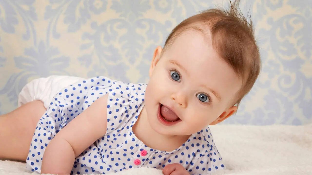 10 baby girl names inspired by wildflowers that bloom without anyone noticing