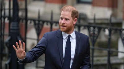 Prince Harry to stay at Buckingham Palace during UK visit as Meghan, children skip London trip