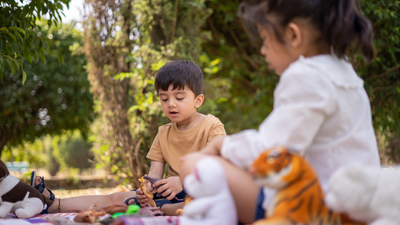 Psychologist-approved parenting quote of the day: “For children, play is serious learning. It’s the work of childhood.” |