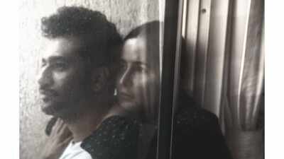 'Rains and you,' Vicky Kaushal drops a rare glimpse of romantic moment with Katrina Kaif, fans can't keep calm |