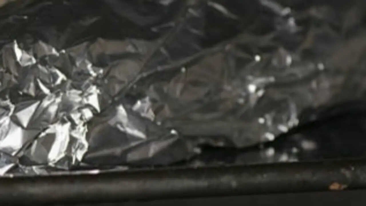 Put aluminium foil in your freezer: The surprisingly useful kitchen hack people swear by