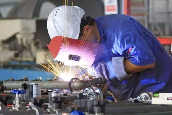 Near 5-year low! India’s manufacturing growth slows, but HSBC PMI stays in expansion territory