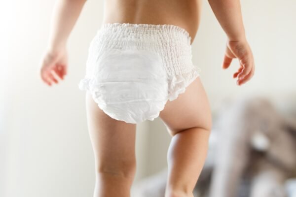 Do diapers affect a baby's ability to walk? What research says about mobility, walking and whether parents should worry |