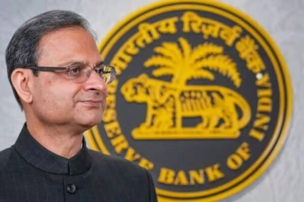Repo rate unchanged, RBI sees higher growth, lower inflation