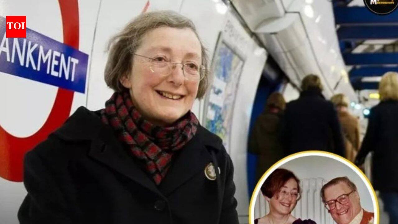 He recorded London's iconic "Mind the gap" announcement before his death; when it was replaced, his wife visited the station everyday until his voice was restored |