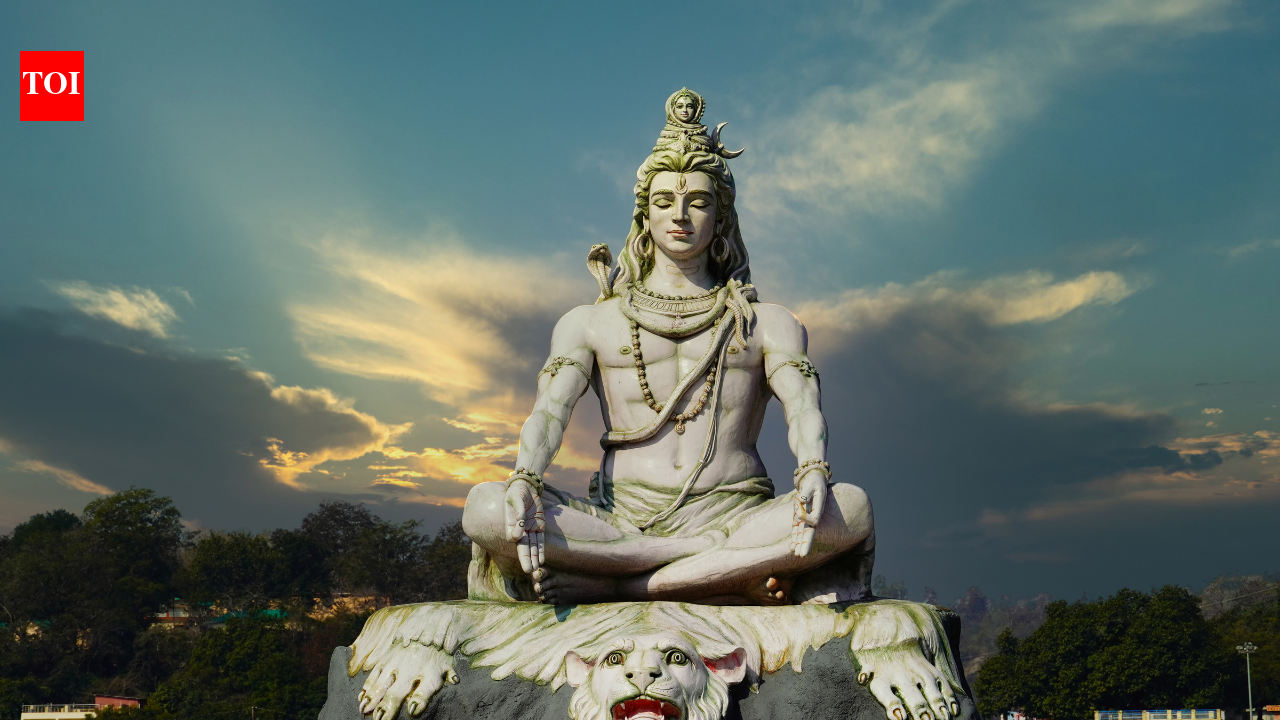 Foods to eat and avoid during Sawan, according to Ayurveda