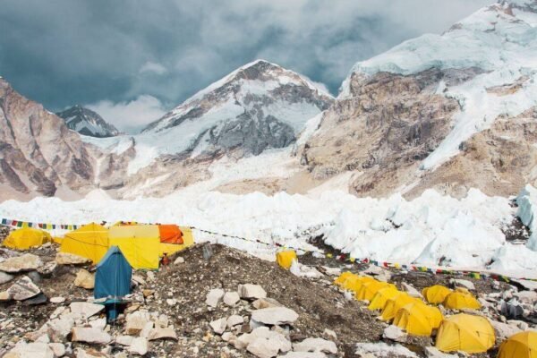 Mount Everest Geological History: Before it became the world's highest mountain, Mount Everest was part of an ancient sea: Geological studies reveal how a 470-million-year-old seafloor rose to form the roof of the world