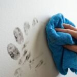 How to remove greasy fingerprints from painted walls: 5 simple cleaning methods |