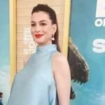 Anne Hathaway hilariously addresses bizarre rumours of fake pregnancy: ‘Fake hair, real bump' |