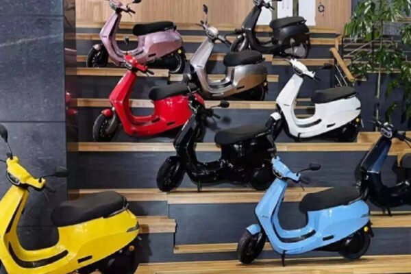 Govt to offer sops up to Rs 5,000 for electric two-wheelers till Mar 2028