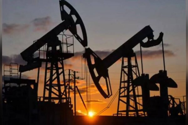 Crude edges higher as US-Iran tensions revive supply concerns