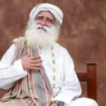 “Both well-being and suffering happen from Within You. The choice is yours”; What the yogi advises on not choosing to depend our inner well-being on the outside world