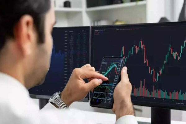 FPIs turn buyers again, pump Rs 16,621 crore into Indian equities in August