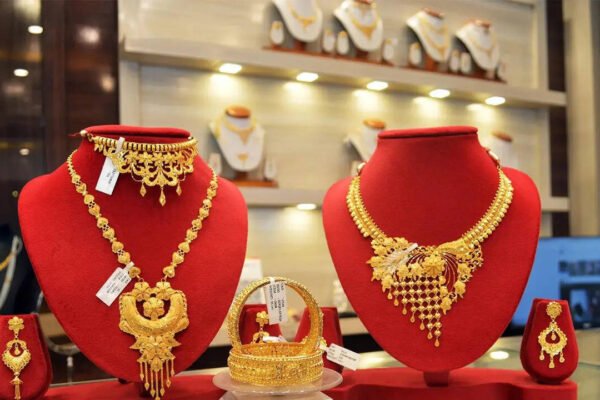 Gold, Silver Rate Today Live Updates: Bullion prices may climb further as global economic cues take centre stage