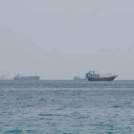 Oil prices hold steady as Hormuz nears zero traffic while Iran-US talks on Strait opening stalls