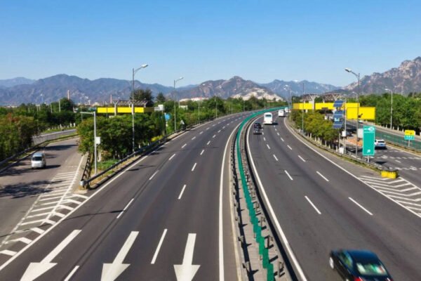 Weak soil, trapped water likely behind Lucknow-Kanpur Expressway failures: Initial probe