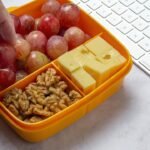 Keep these 8 foods at your desk for the 4 pm hunger attack