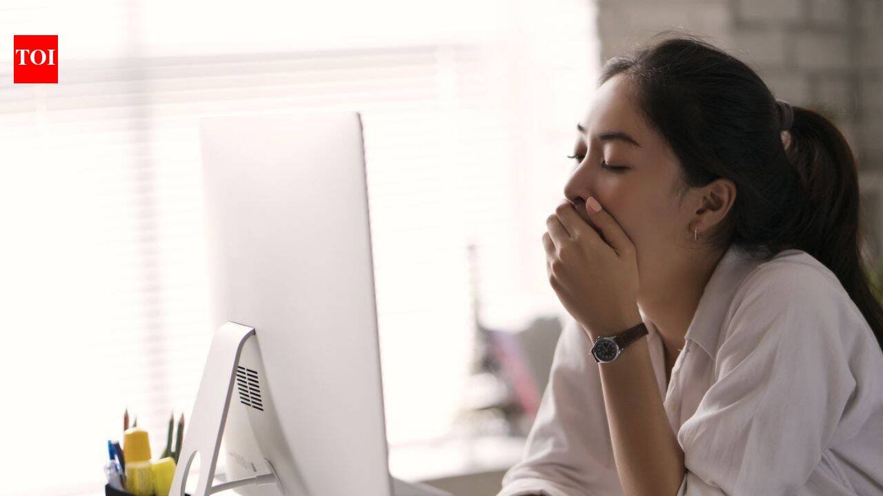Why do you feel sleepy after eating? Why sleepiness occurs after eating
