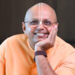 “Don't just be the needle, be the needle and thread”: Gaur Gopal Das on the one thing that can help relationships heal after fights