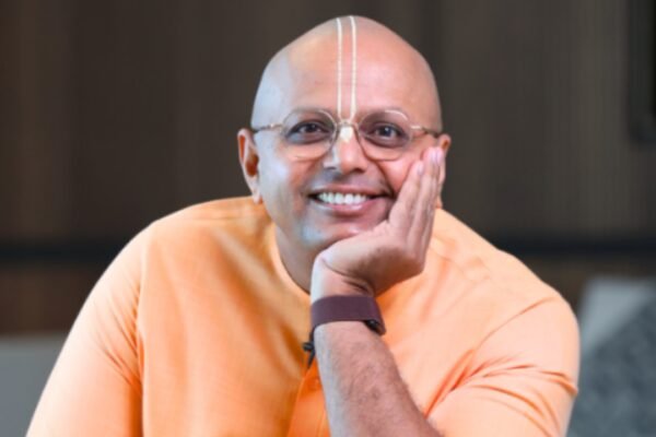 “Don't just be the needle, be the needle and thread”: Gaur Gopal Das on the one thing that can help relationships heal after fights