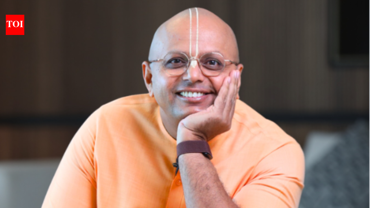 “Don't just be the needle, be the needle and thread”: Gaur Gopal Das on the one thing that can help relationships heal after fights