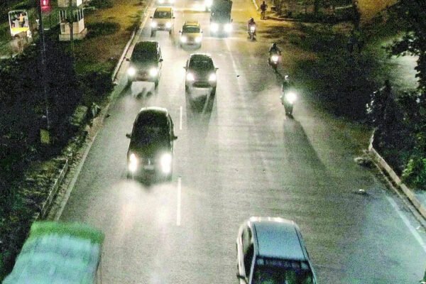 Govt to tighten vehicle lighting rules: Low-beam-only bikes, reduced headlamp glare