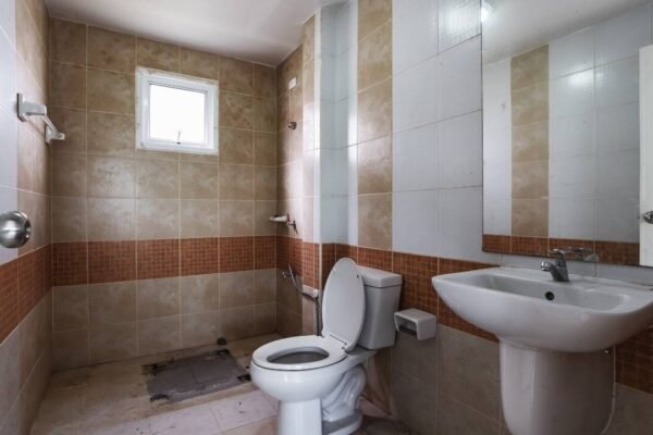 Germ Hotspots In Bathroom: 7 germ hotspots in your bathroom you probably forget to clean