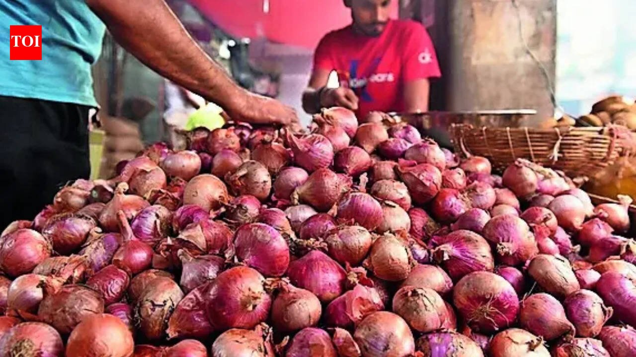 As onion prices rise, Centre readies retail intervention in Delhi-NCR
