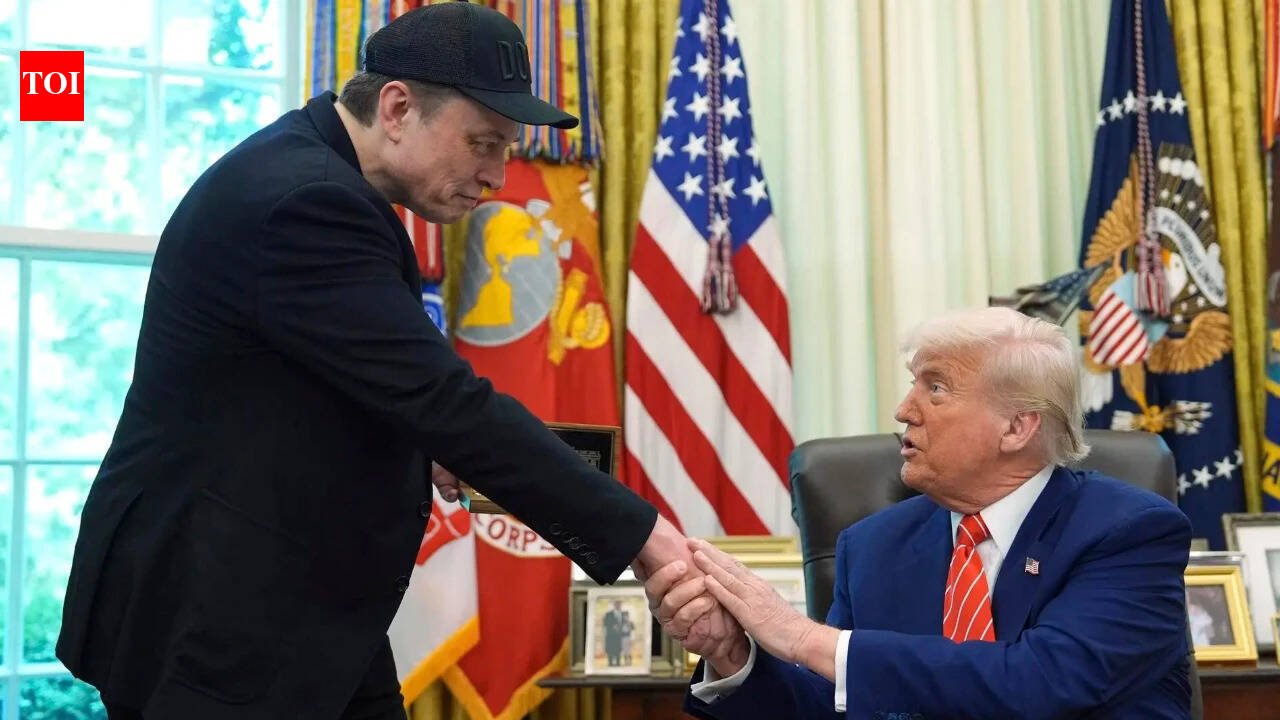 Trump’s SpaceX stake: US President invested up to $50,000 in Musk’s company - report