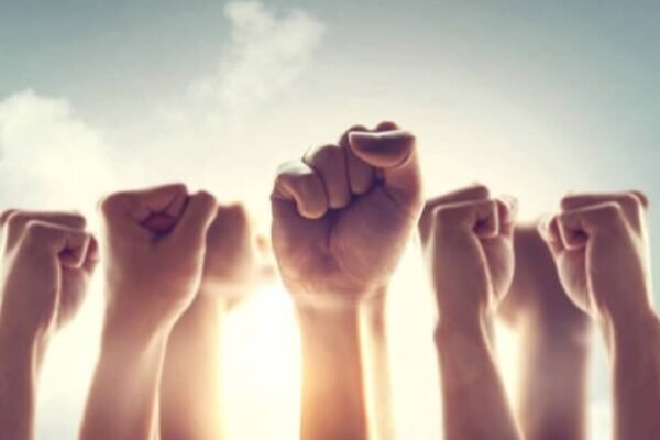 7 Powerful manifestations for confidence: Build self-belief, quiet self-doubt and step into your power with these simple manifestations you can repeat every day |