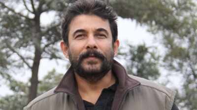 Deepak Tijori: 'I was drawn to this film's attempt to step into an untapped genre for Gujarati cinema': Deepak Tijori reveals why he said yes to Gujarati film 'Get Set Go' after rejecting several offers - Exclusive | Gujarati Movie News
