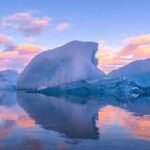 In 1977, a Saudi prince towed an Alaskan iceberg to Iowa to pitch shipping icebergs to Arabia for drinking water; now engineers are exploring the idea as freshwater scarcity worsens