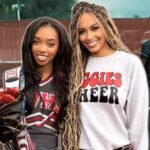 She became a mom at 18 while living in poverty and thought she was selfish; 18 years later, this American woman helped her daughter get to her dream college