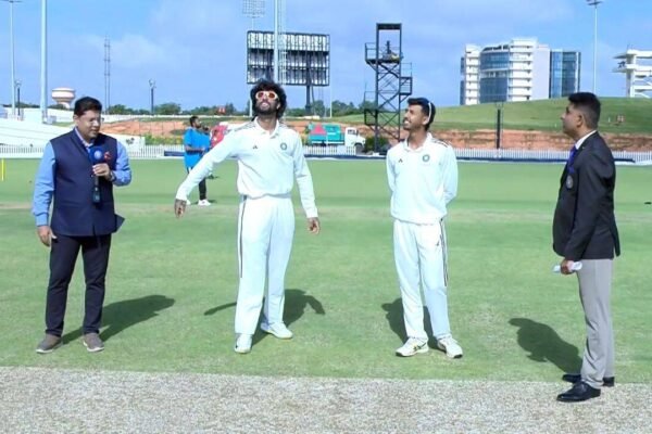 North Zone 26/1 in 6.5 Overs