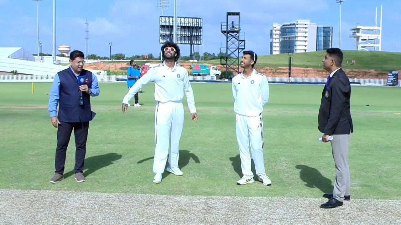 North Zone 26/1 in 6.5 Overs
