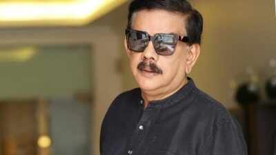 Priyadarshan felt Akshay Kumar was joking when he showed interest in playing the villain in 'Haiwaan'; even Saif Ali Khan 'didn't believe it' | Hindi Movie News