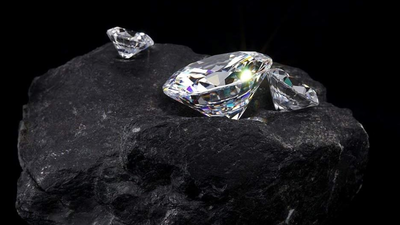 Scientists discovered what happens when diamond is hit at extreme speed, it can rapidly transform into graphite within microseconds |