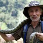 China’s ‘Snake Doctor’ continues conservation work for a rare viper, despite 9 snake bites, divorce threat from wife and even after losing a finger |